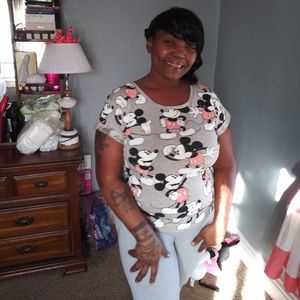 Meet your Posher, Jeanina